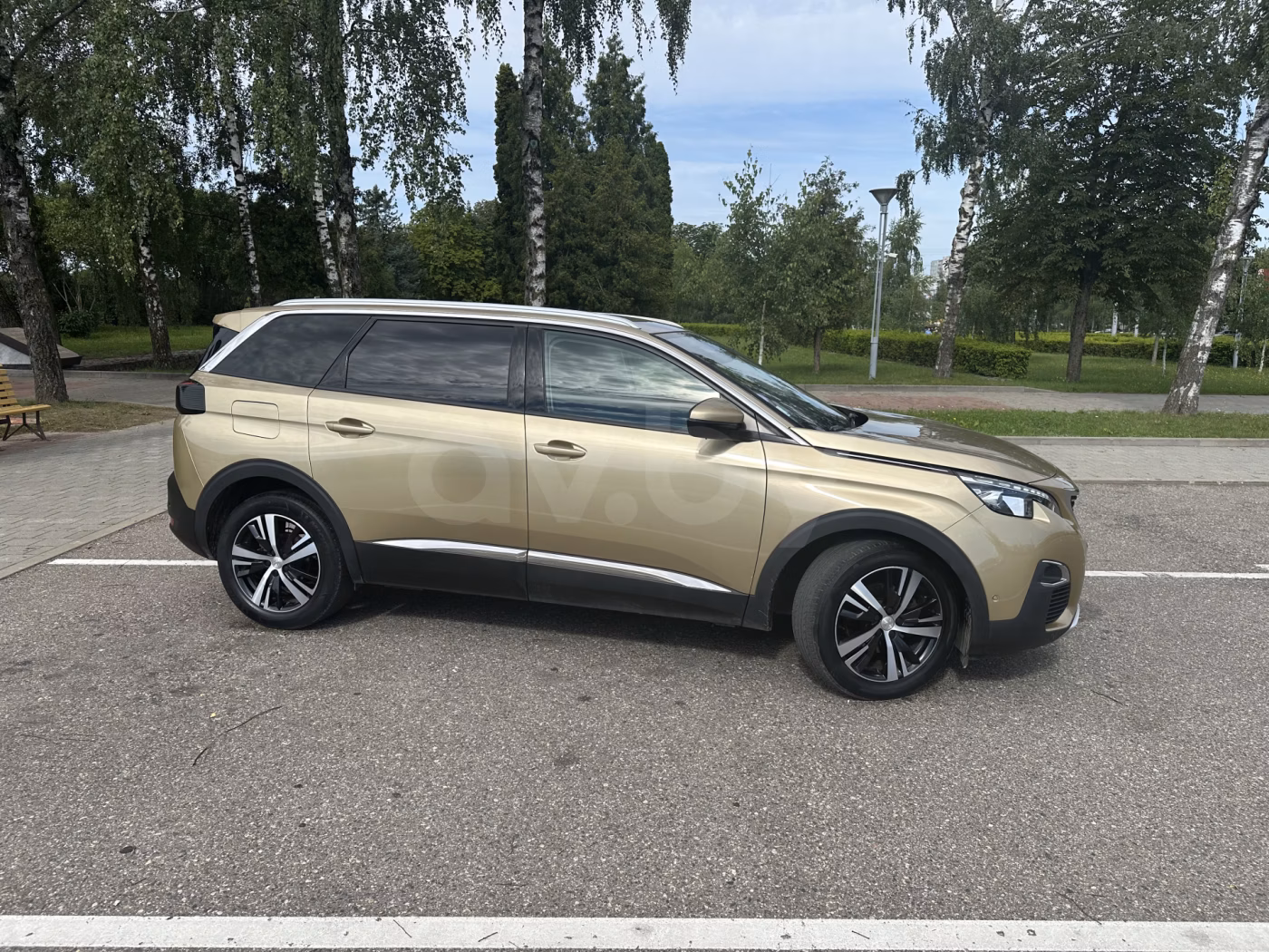 Peugeot 5008 фото 3