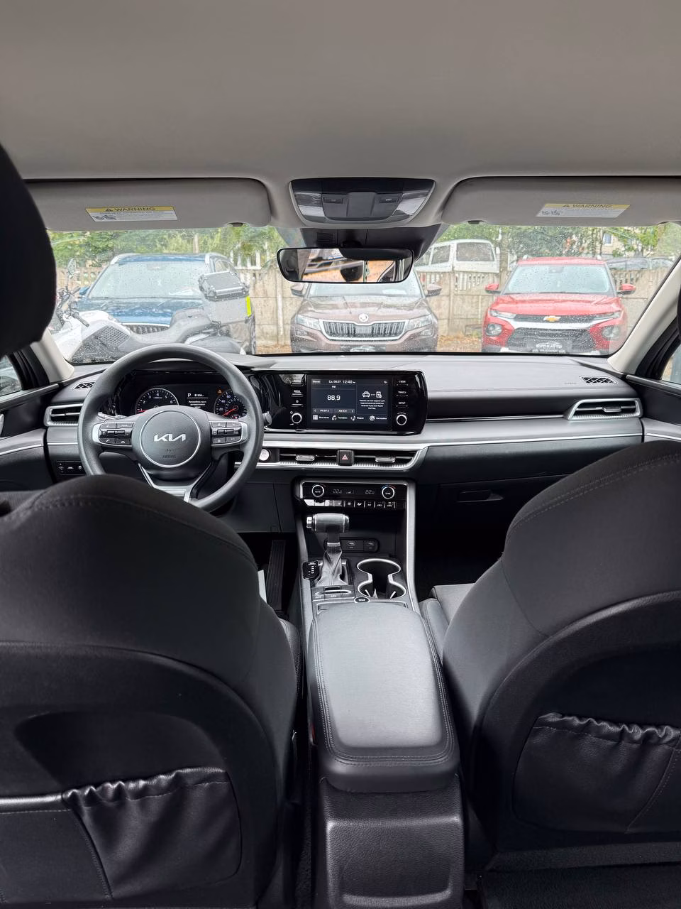 Kia K5 фото 9