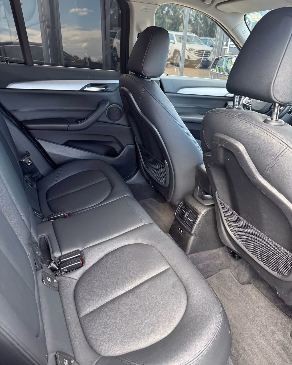 BMW X1 фото 13