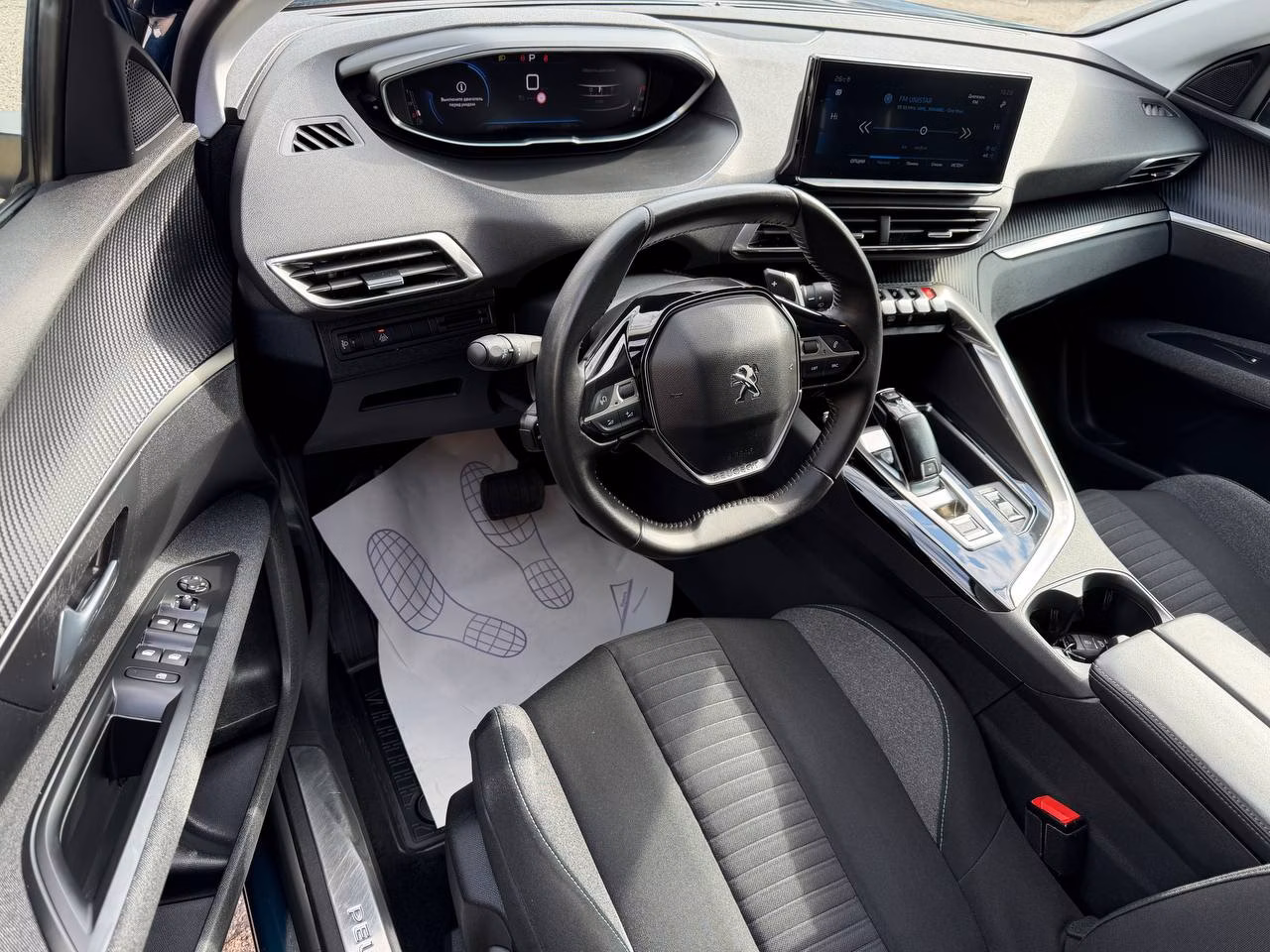 Peugeot 5008 фото 9