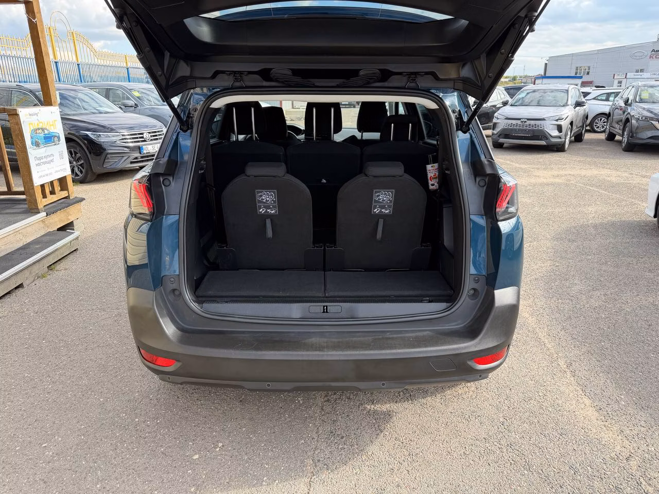 Peugeot 5008 фото 13