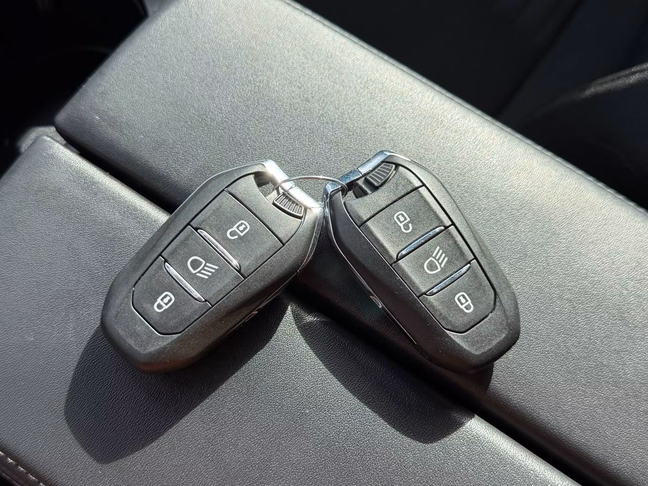 Peugeot 5008 фото 21