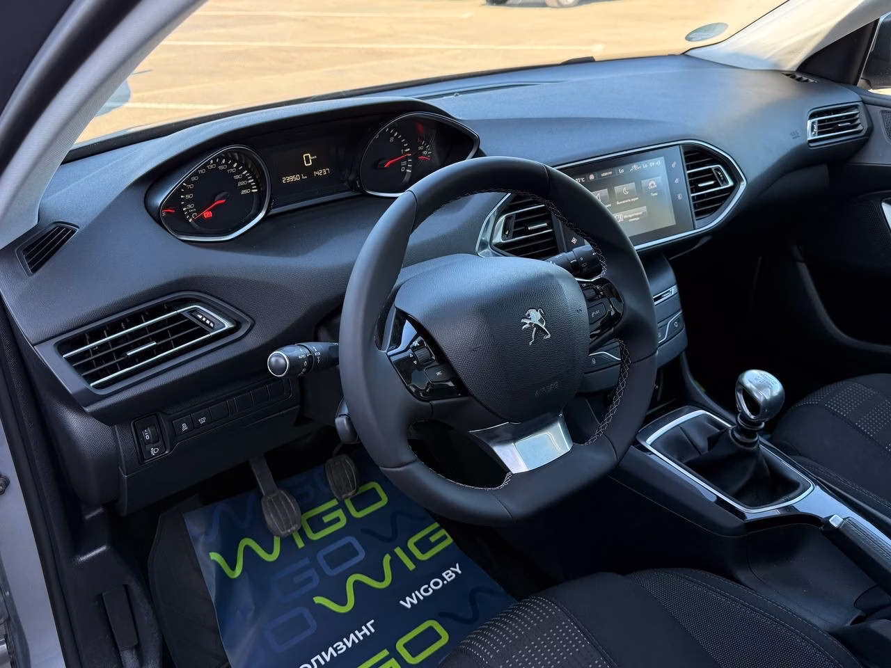 Peugeot 308 фото 7
