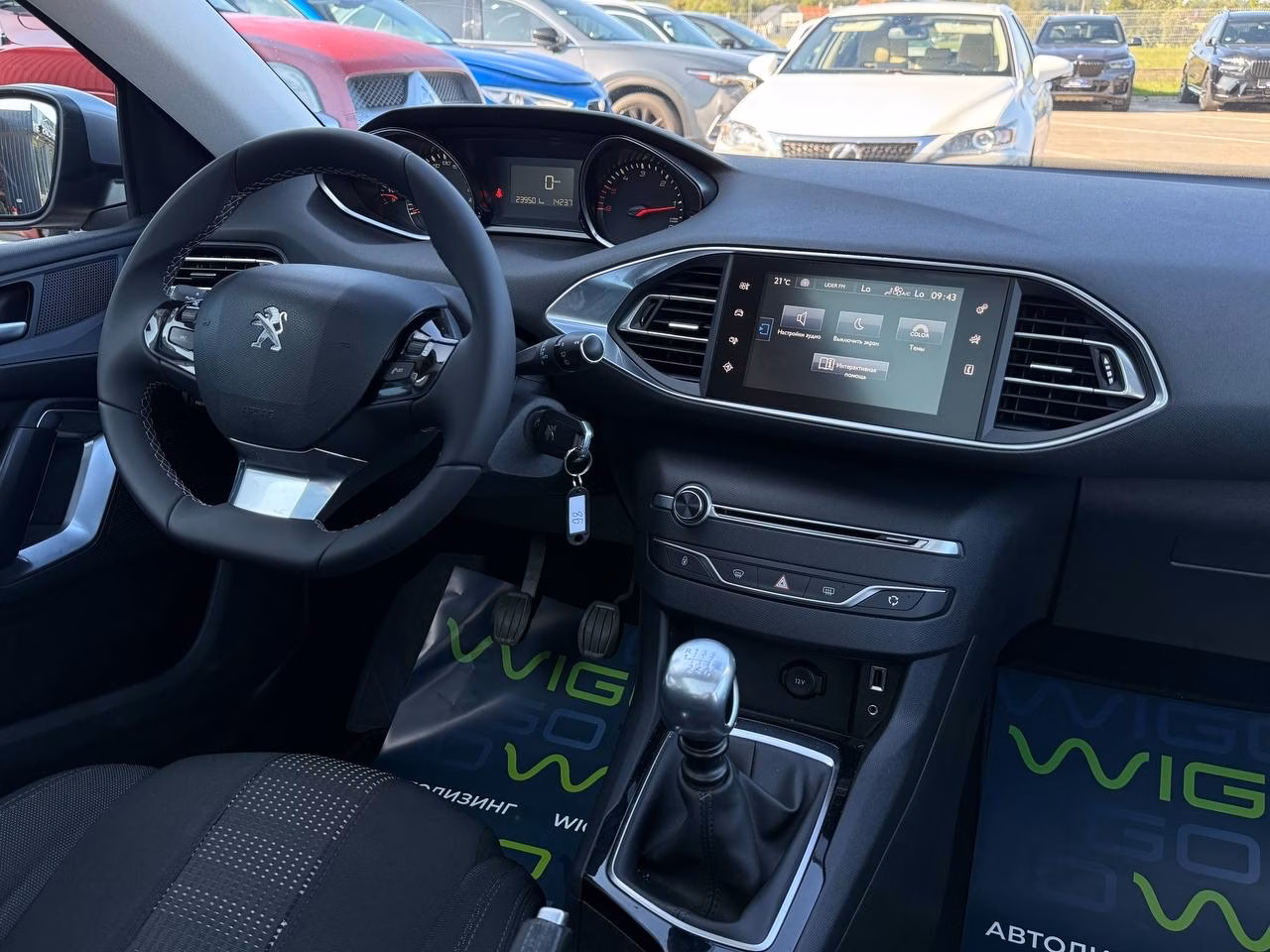 Peugeot 308 фото 8