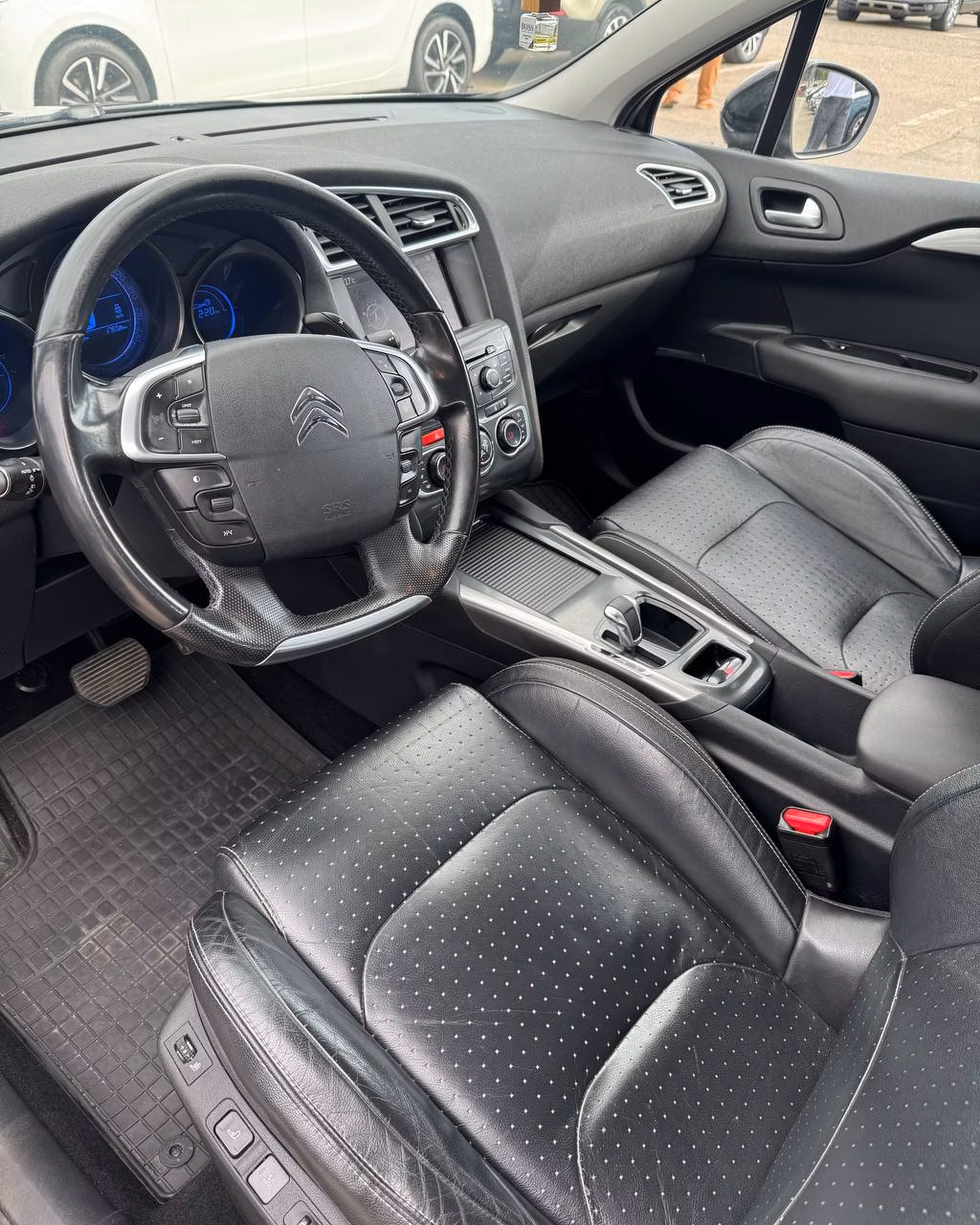 Citroen C4 фото 10