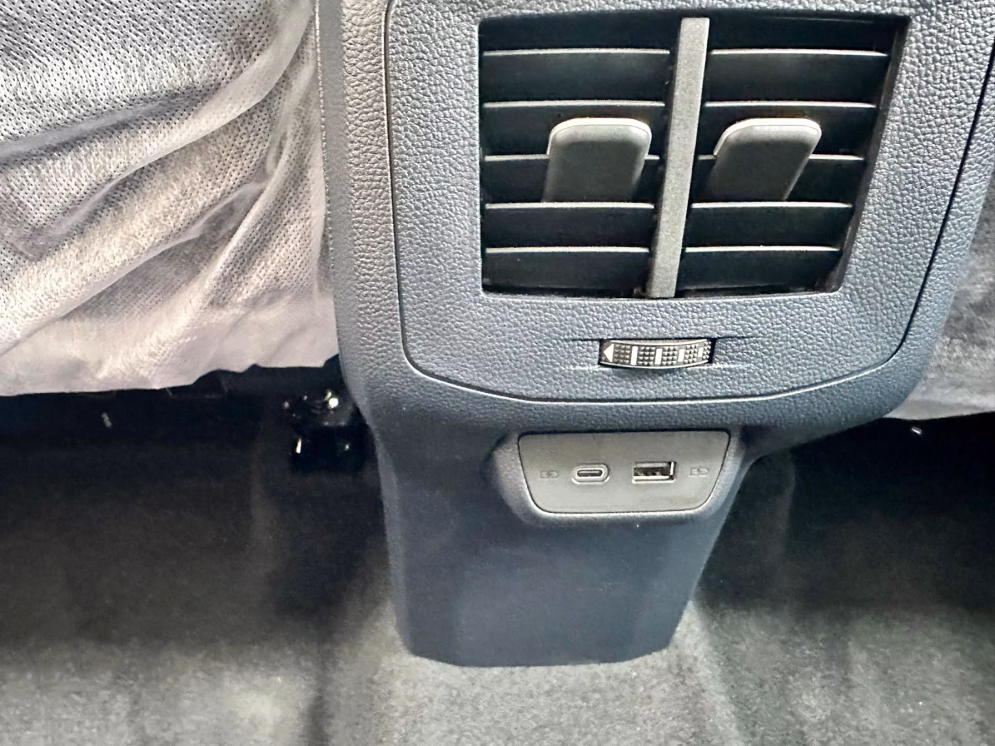 Volkswagen Tharu фото 14