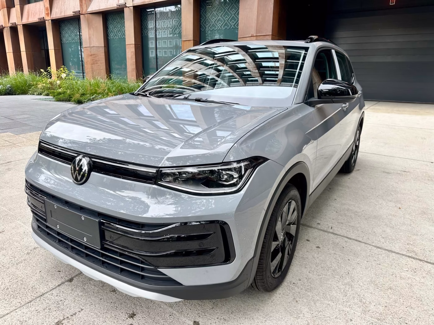 Volkswagen Tharu