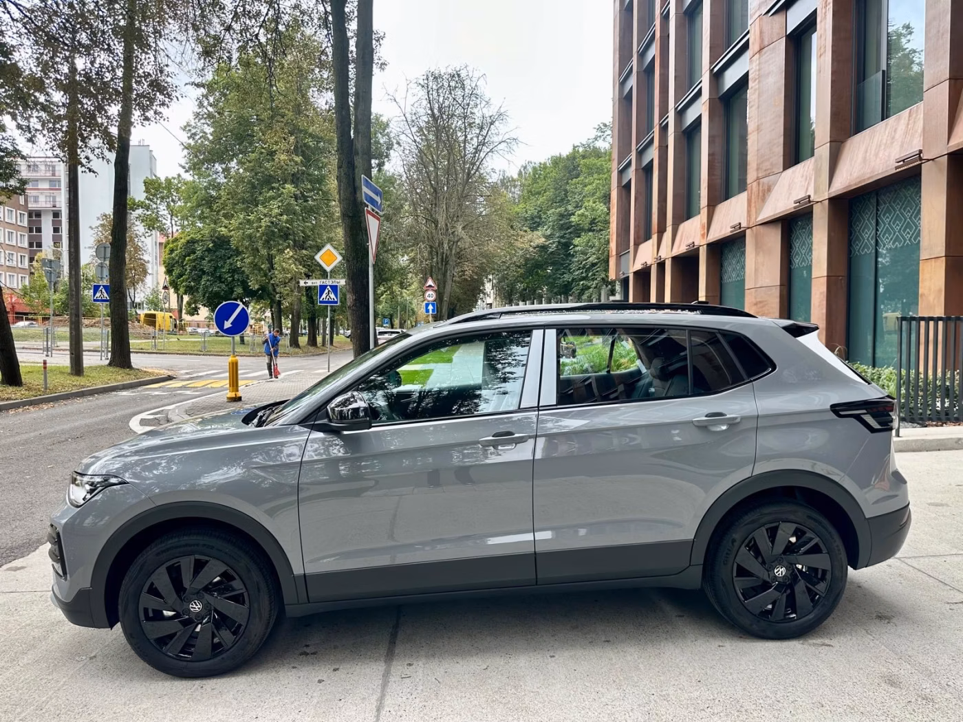 Volkswagen Tharu фото 2