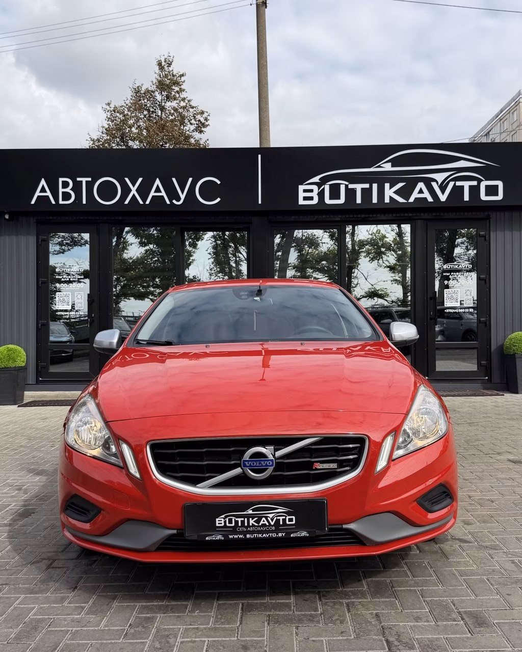 Volvo S60 фото 2
