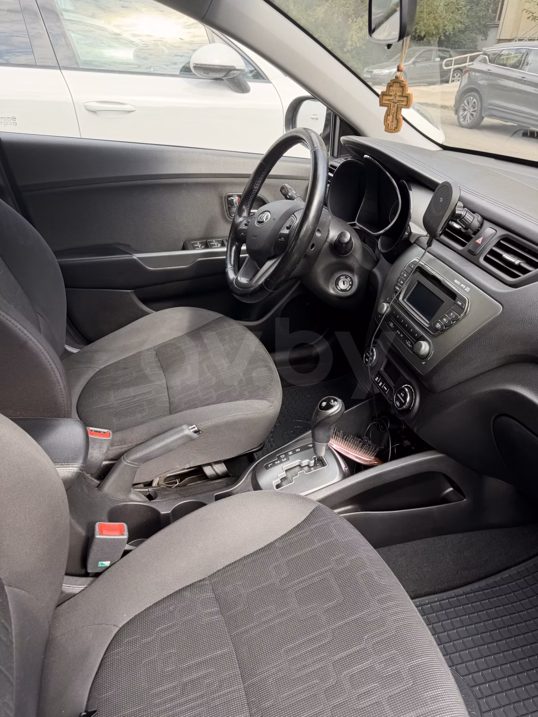 Kia Rio фото 10