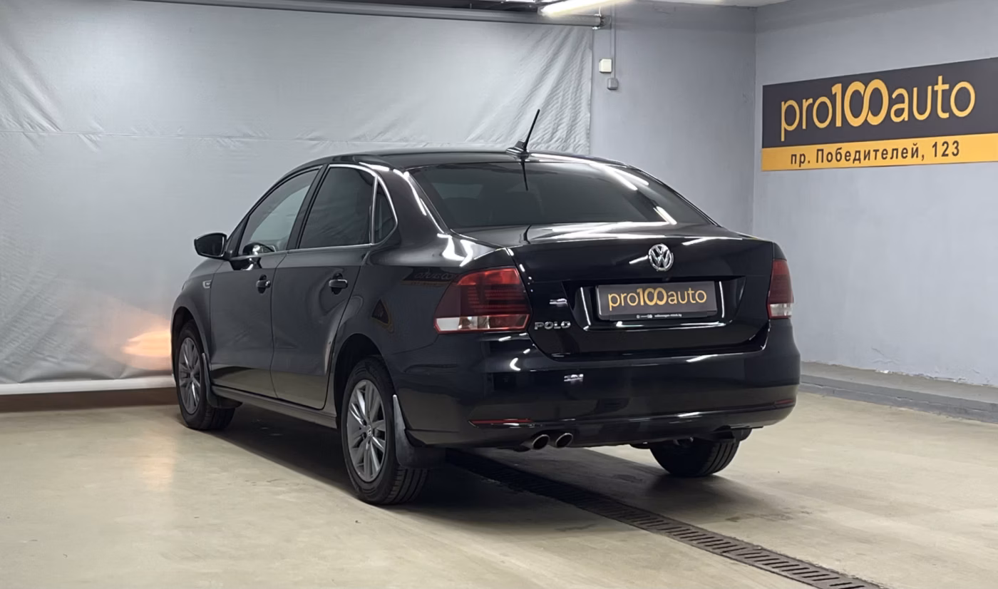 Volkswagen Polo Sedan фото 6