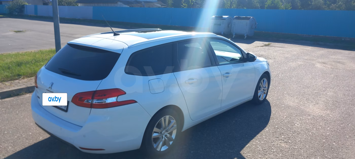 Peugeot 308 фото 6