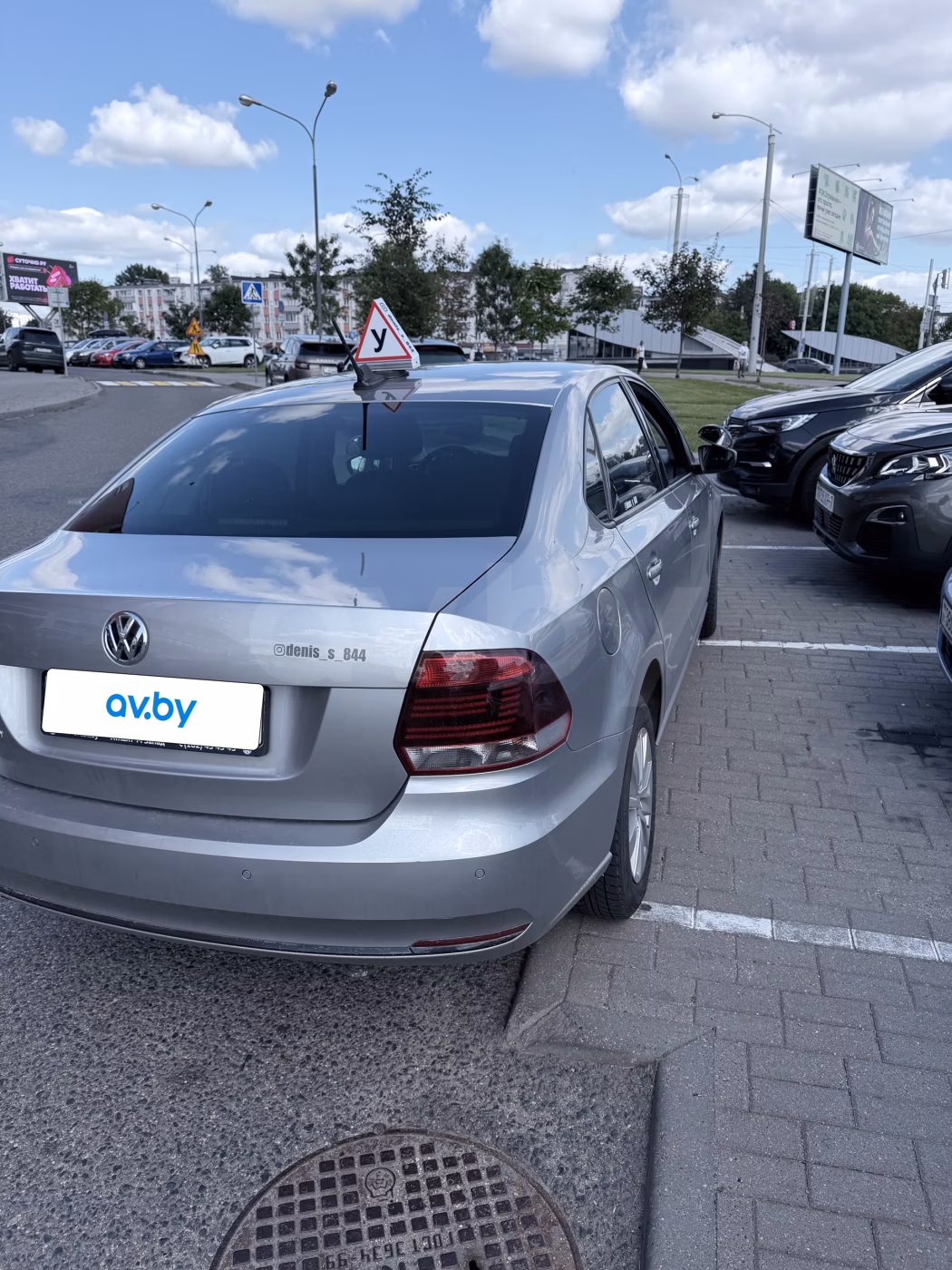 Volkswagen Polo Sedan фото 5