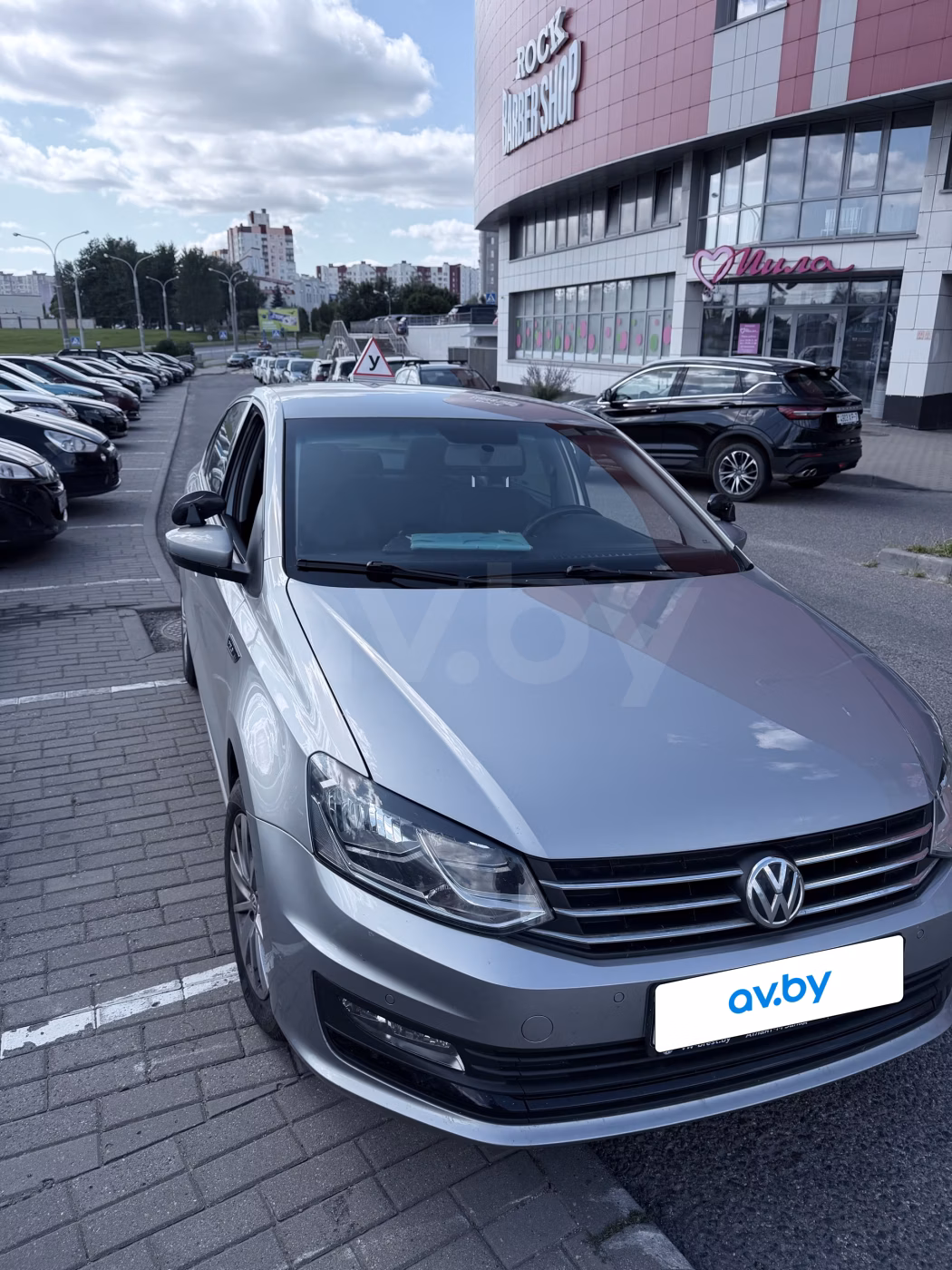 Volkswagen Polo Sedan фото 2