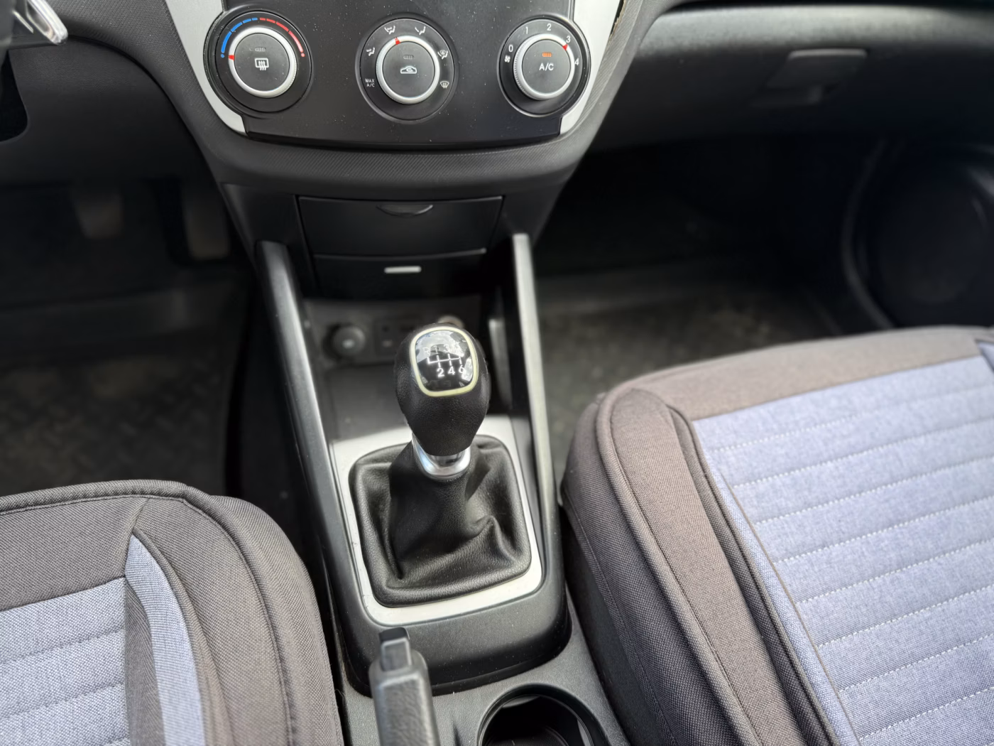 Kia Cee'd фото 11