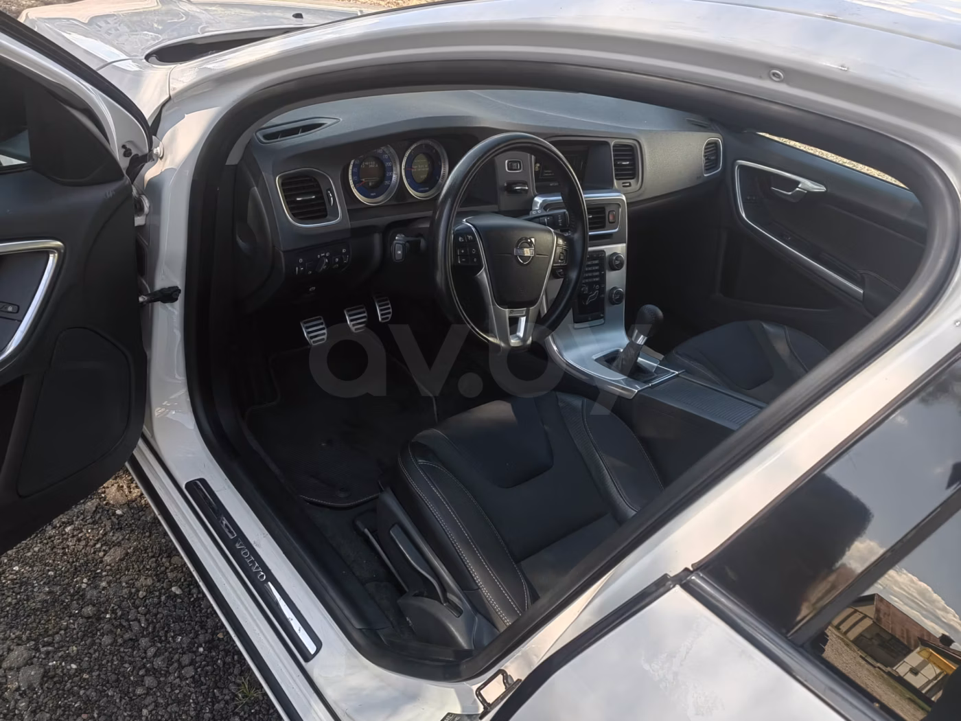 Volvo V60 фото 18