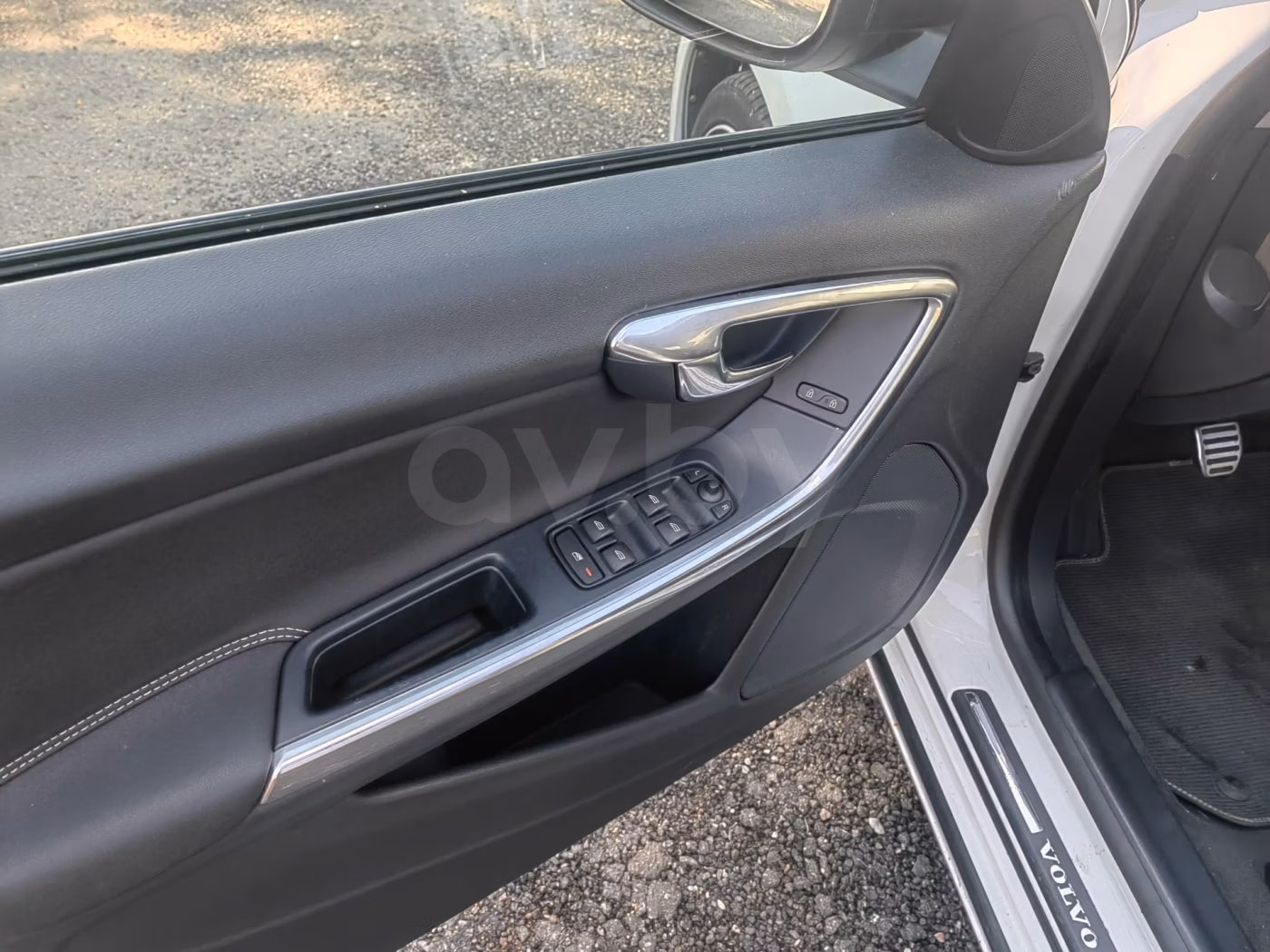 Volvo V60 фото 19
