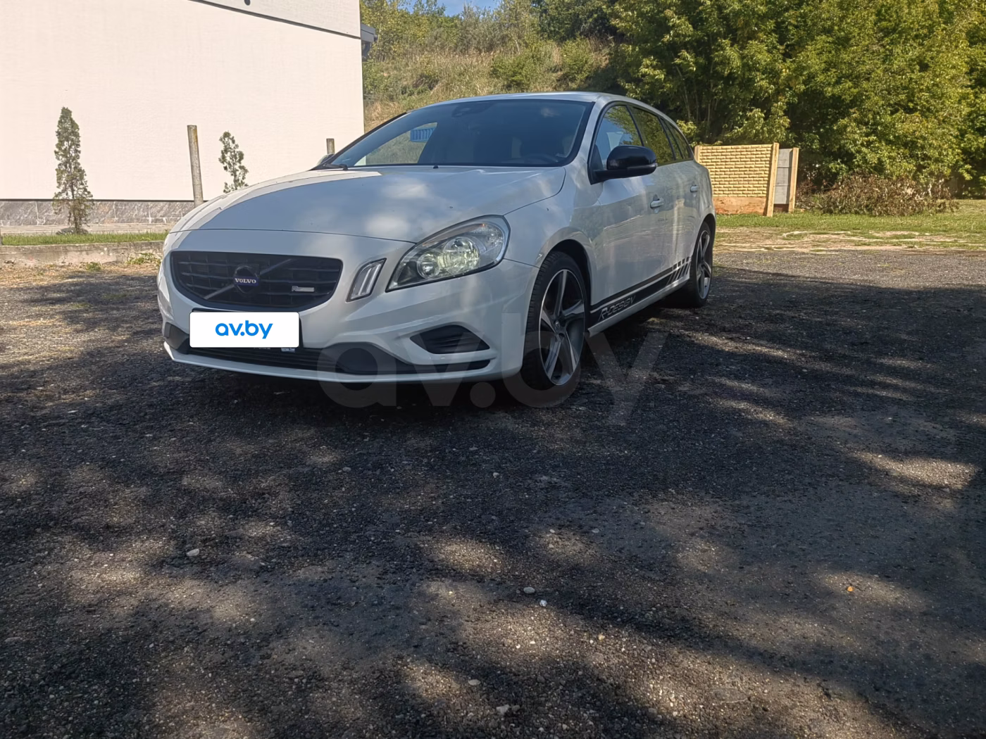 Volvo V60 фото 2
