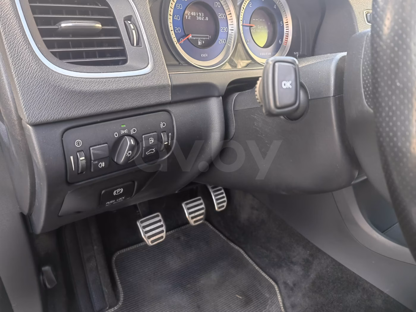 Volvo V60 фото 13