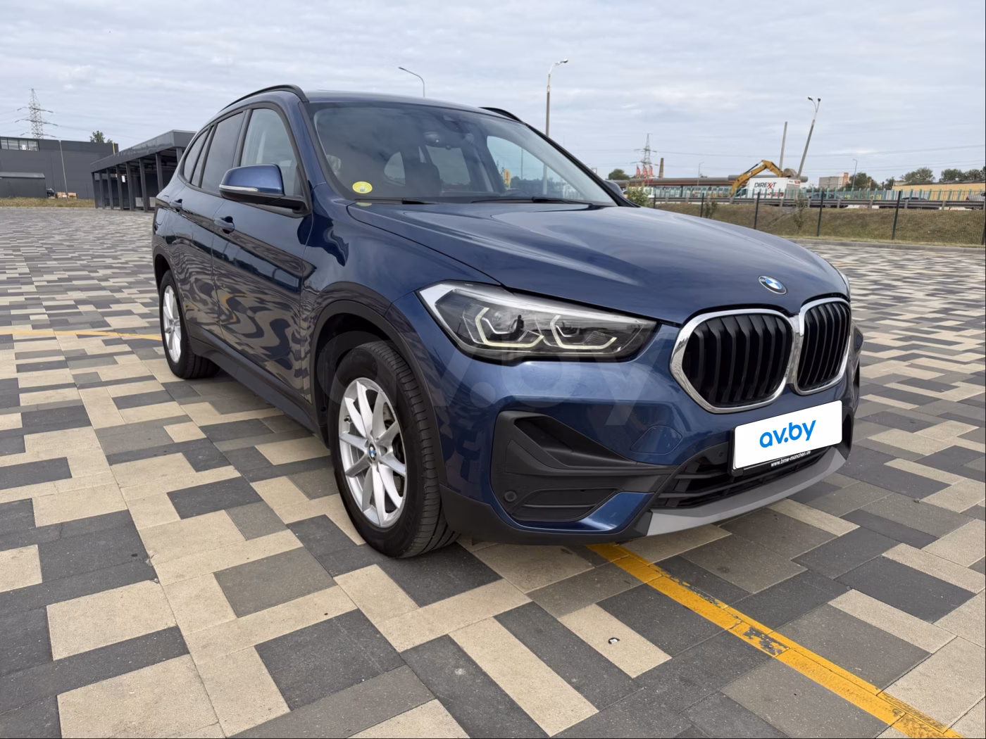 BMW X1 фото 8