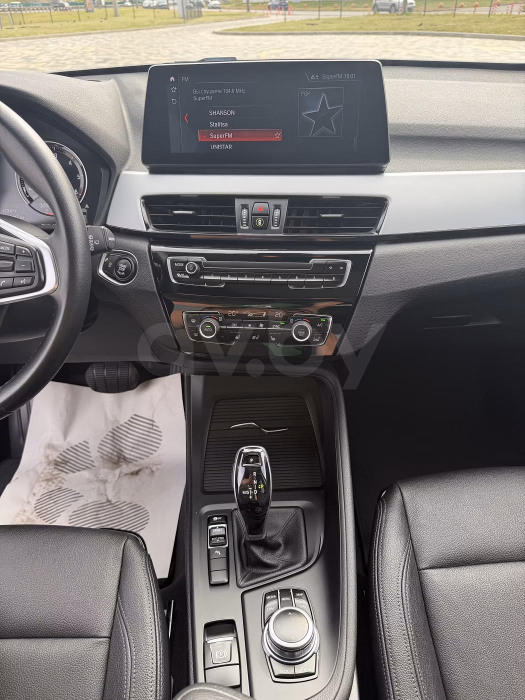 BMW X1 фото 10