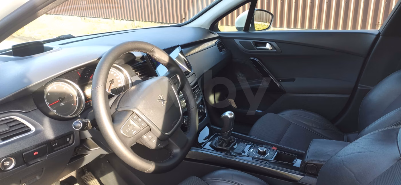 Peugeot 508 фото 15