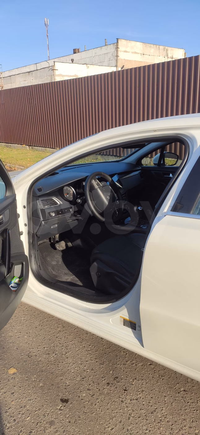 Peugeot 508 фото 17