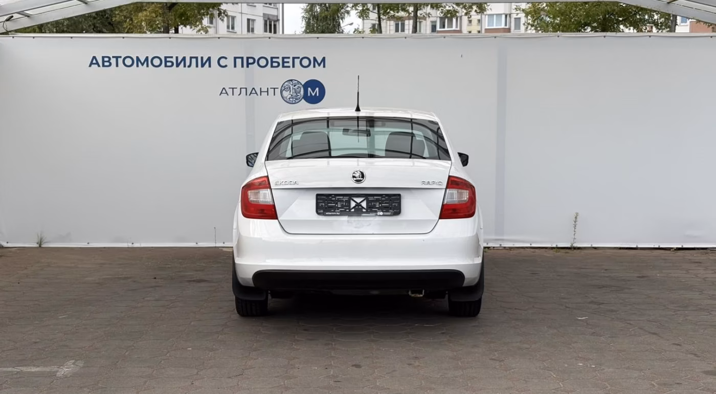 Skoda Rapid фото 4