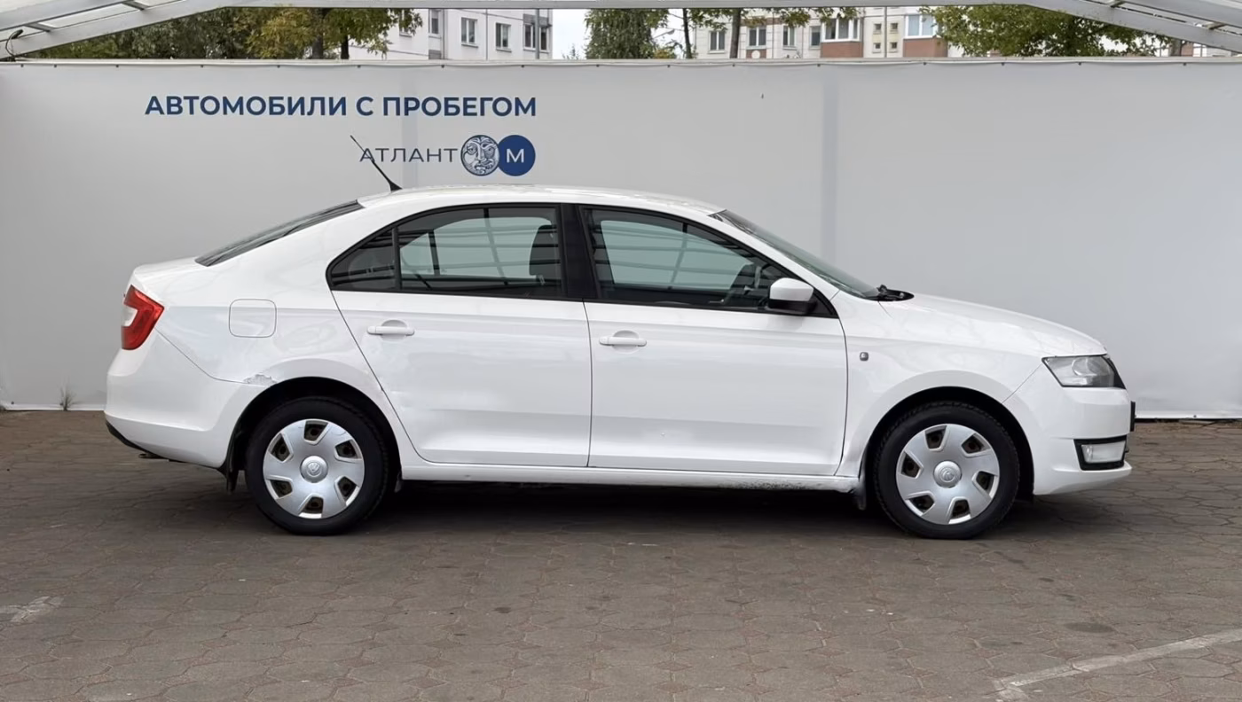 Skoda Rapid фото 6