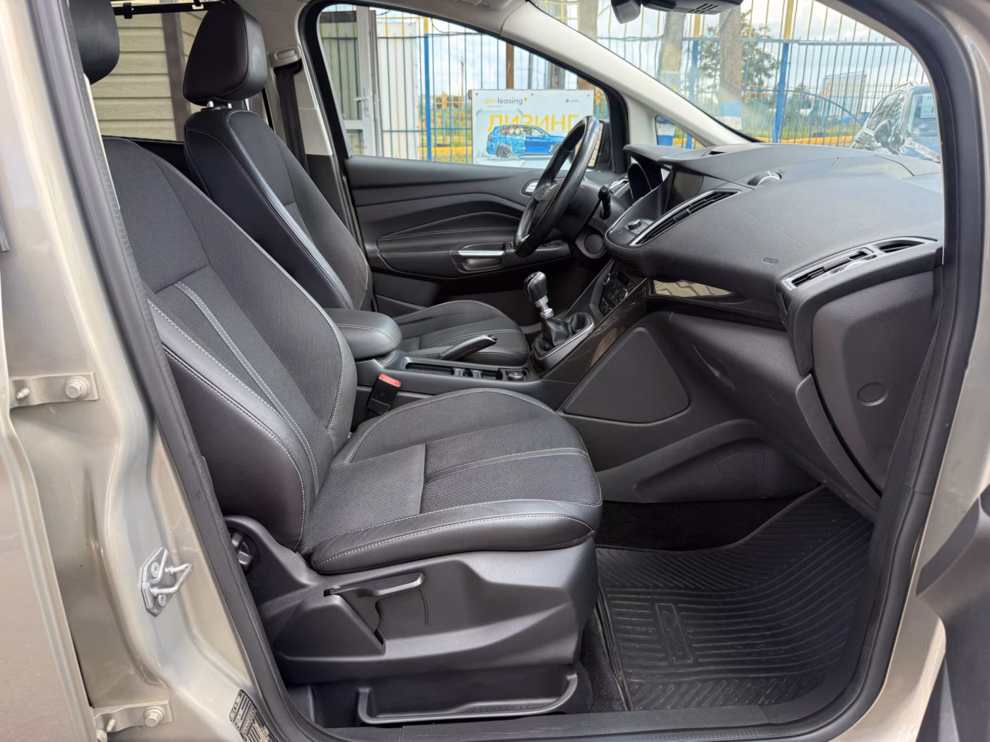 Ford C-MAX фото 18