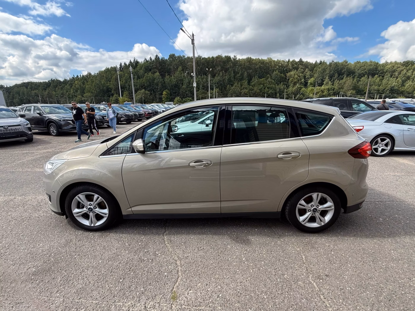 Ford C-MAX фото 8