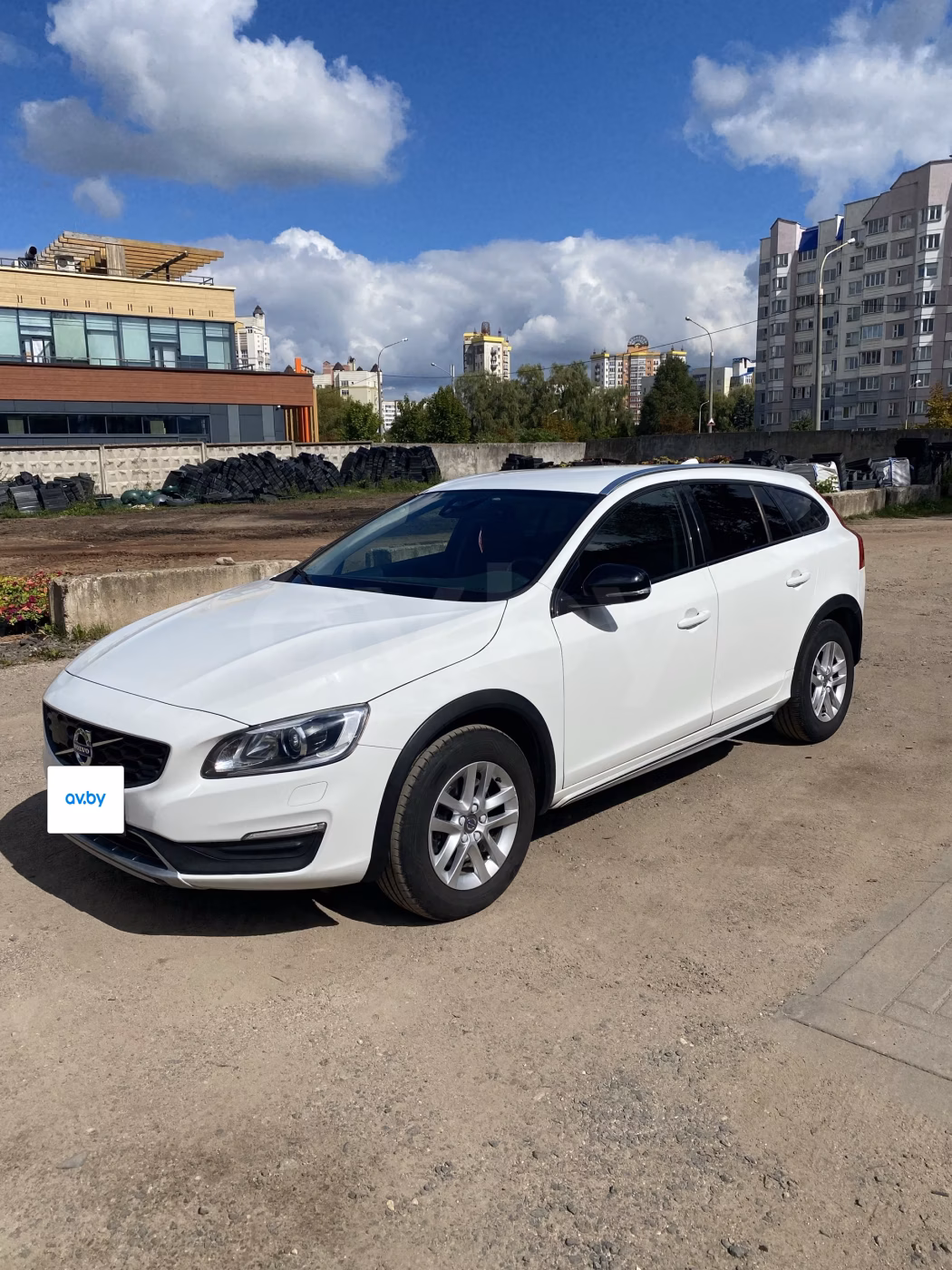 Volvo V60 Cross Country