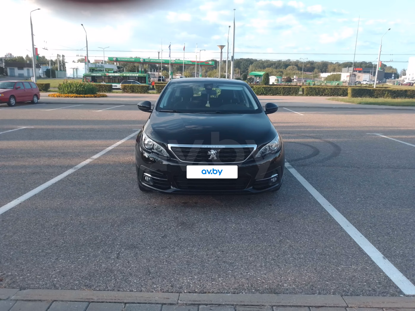 Peugeot 308 фото 8