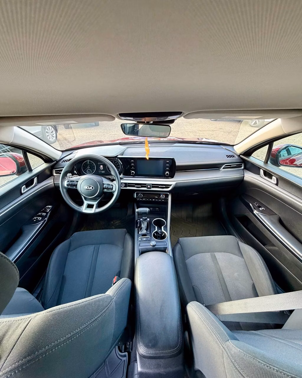 Kia K5 фото 10