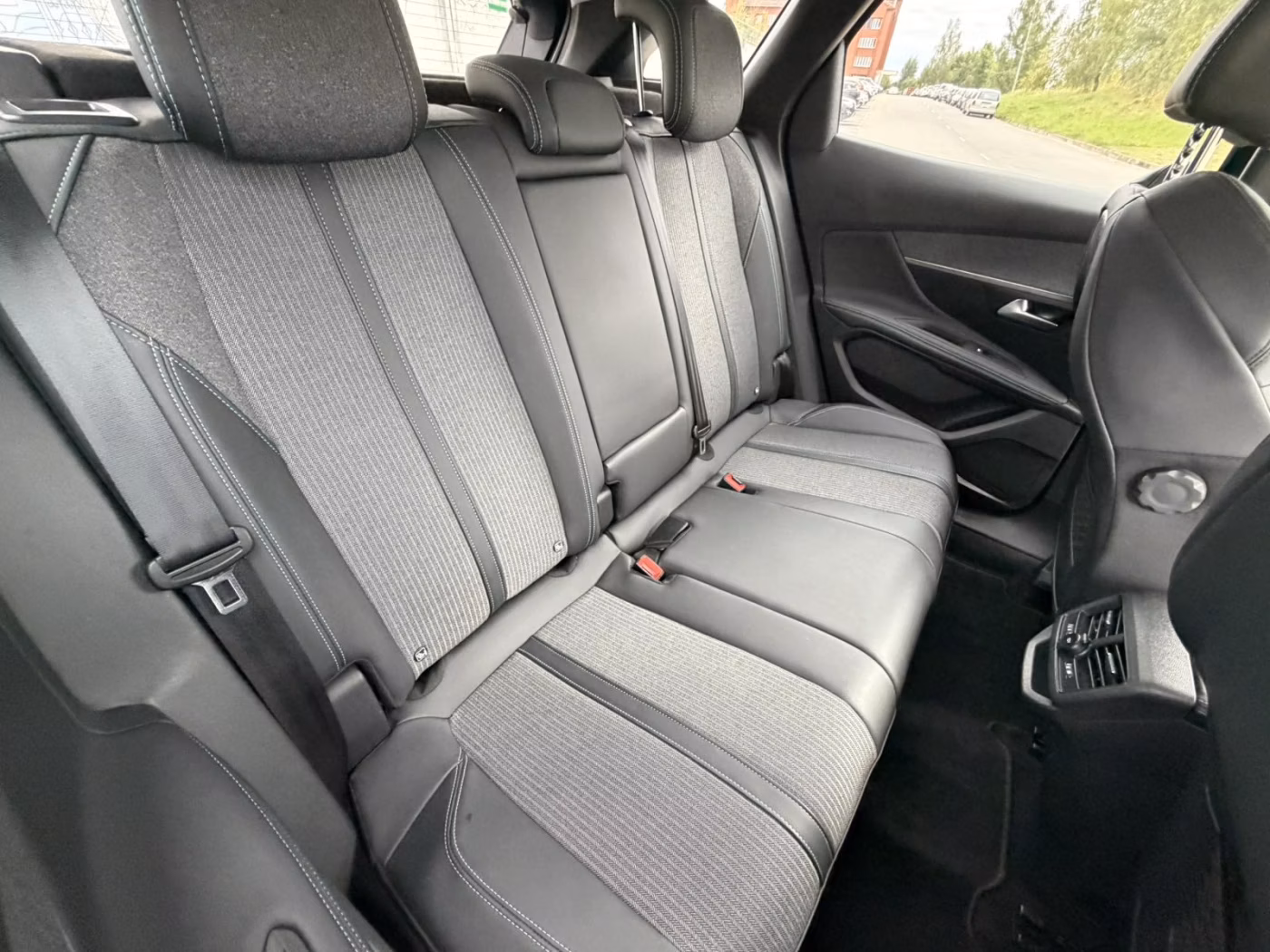 Peugeot 3008 фото 12