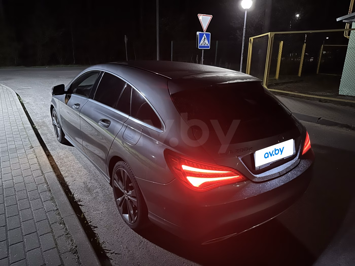 Mercedes-Benz CLA фото 12