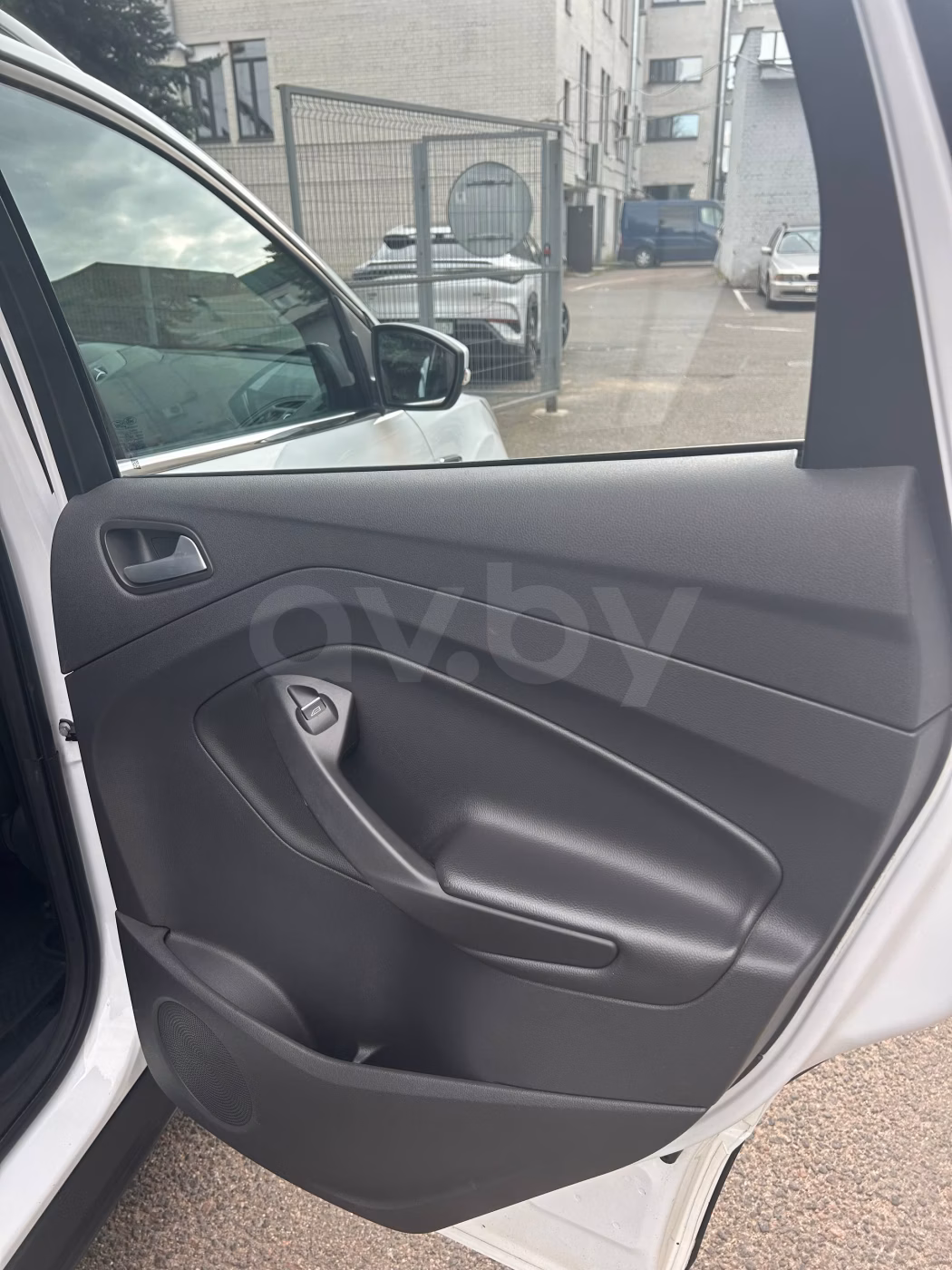 Ford Kuga фото 10