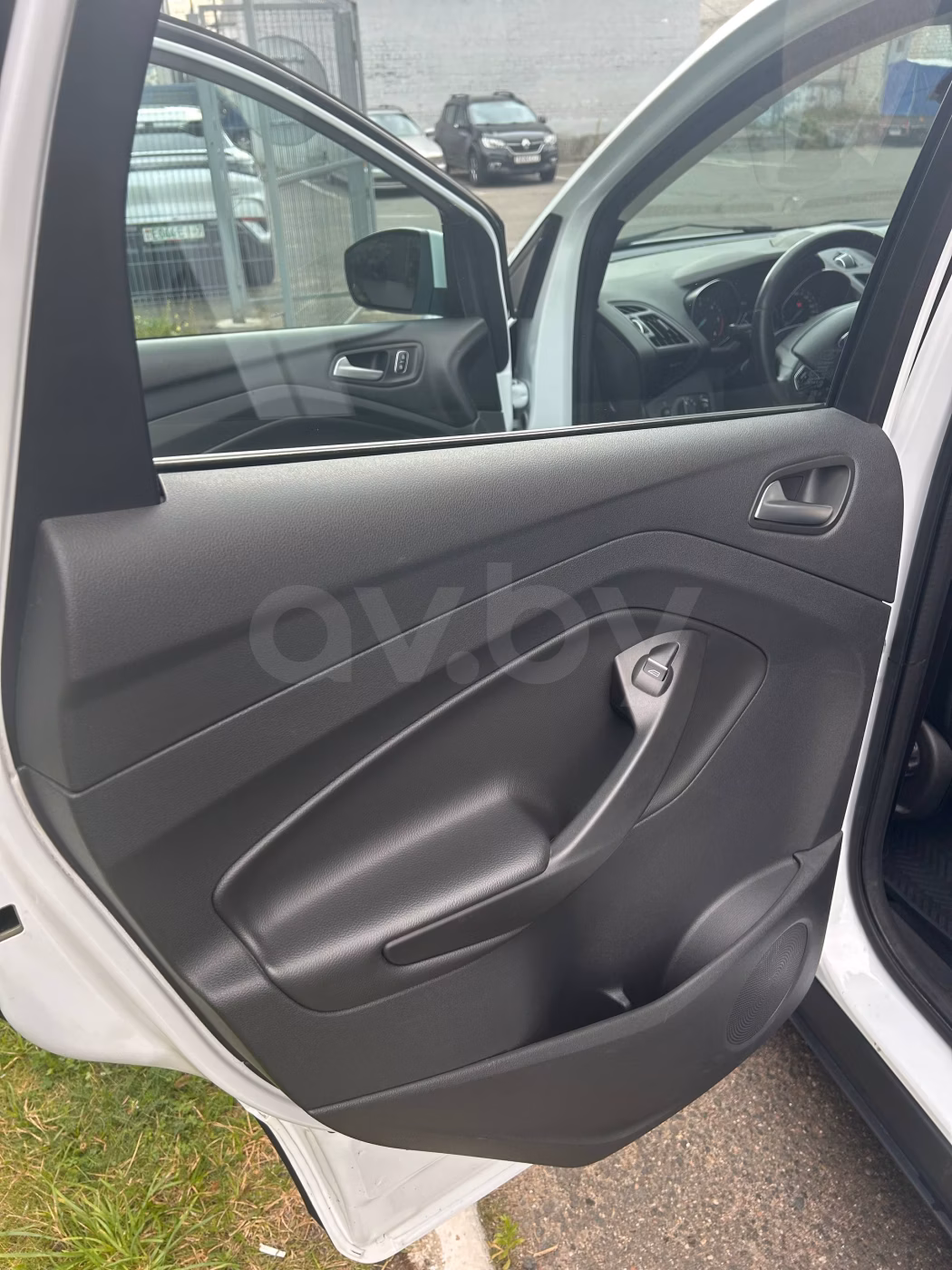 Ford Kuga фото 9