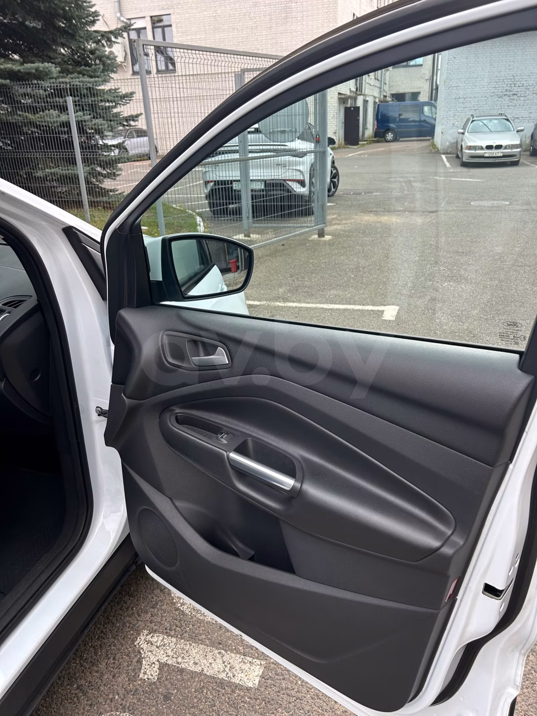 Ford Kuga фото 13