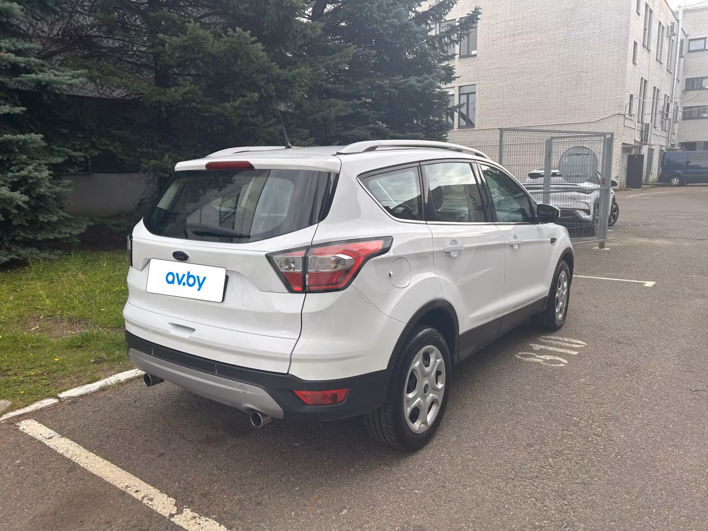 Ford Kuga фото 4