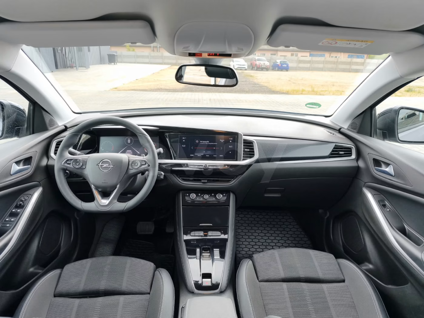 Opel Grandland X фото 7