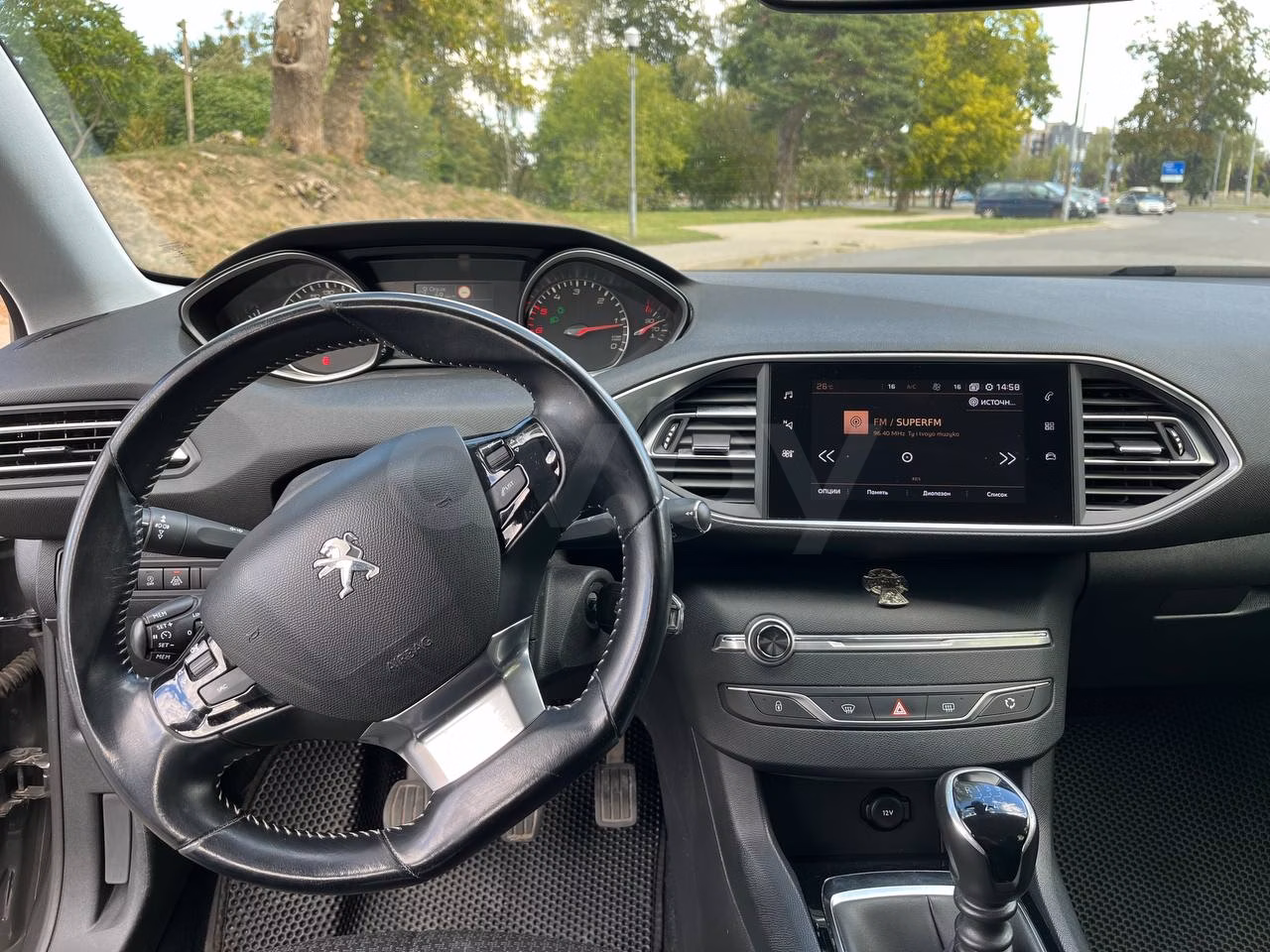 Peugeot 308 фото 7