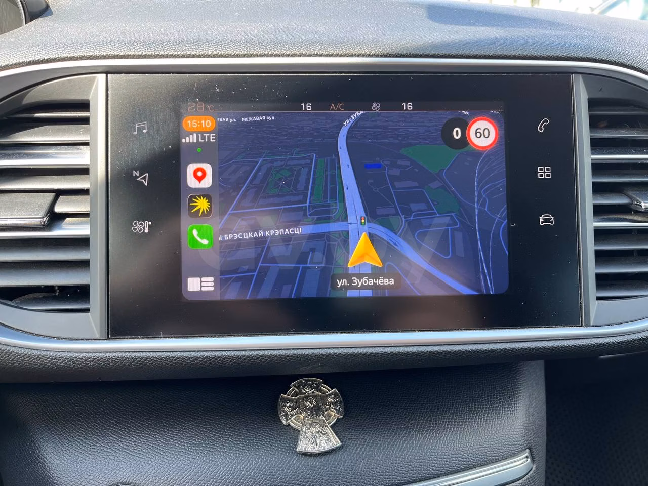 Peugeot 308 фото 9
