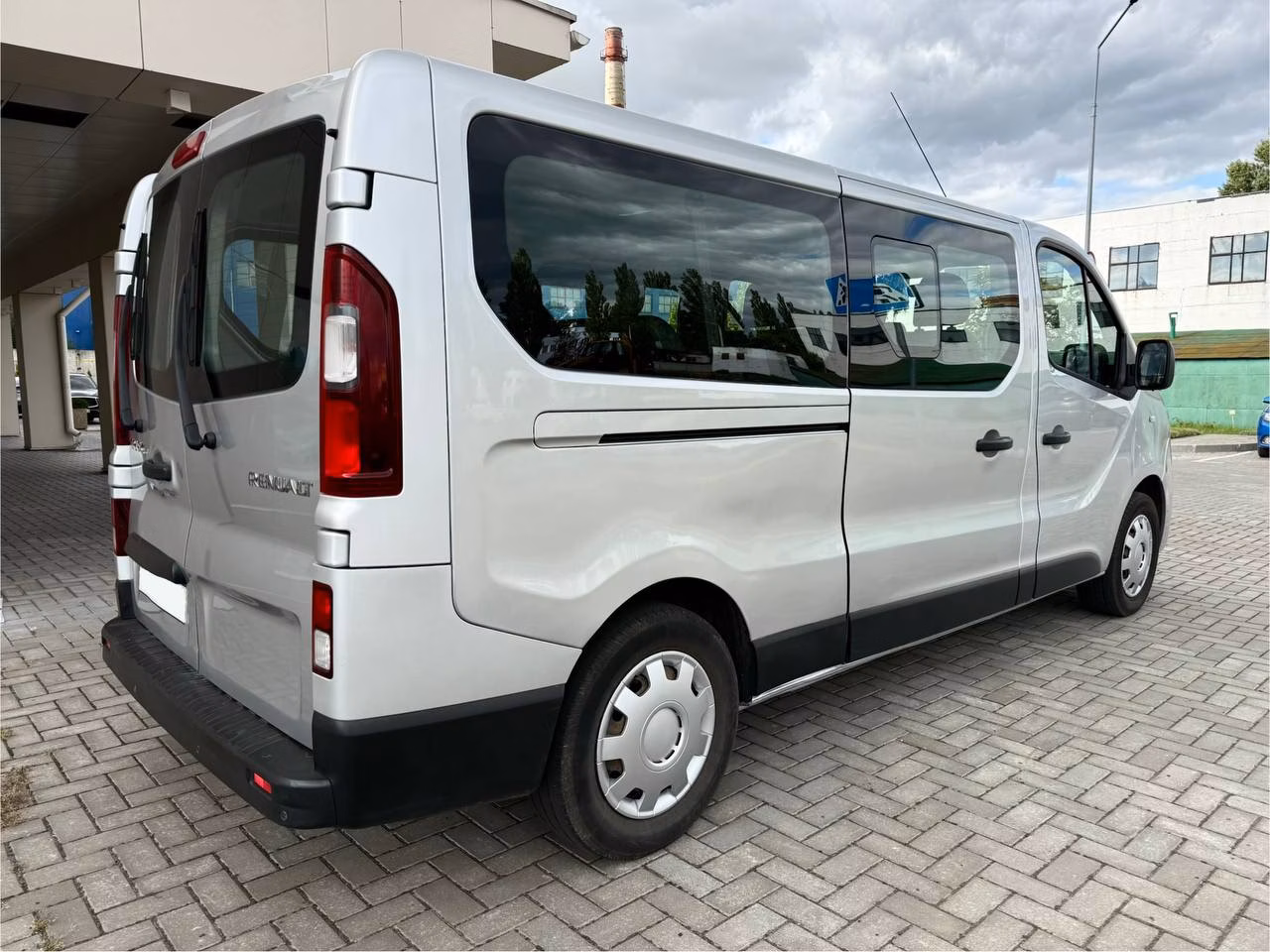 Renault Trafic фото 8
