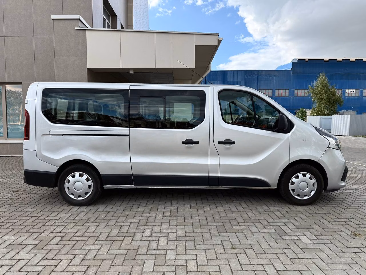 Renault Trafic фото 9
