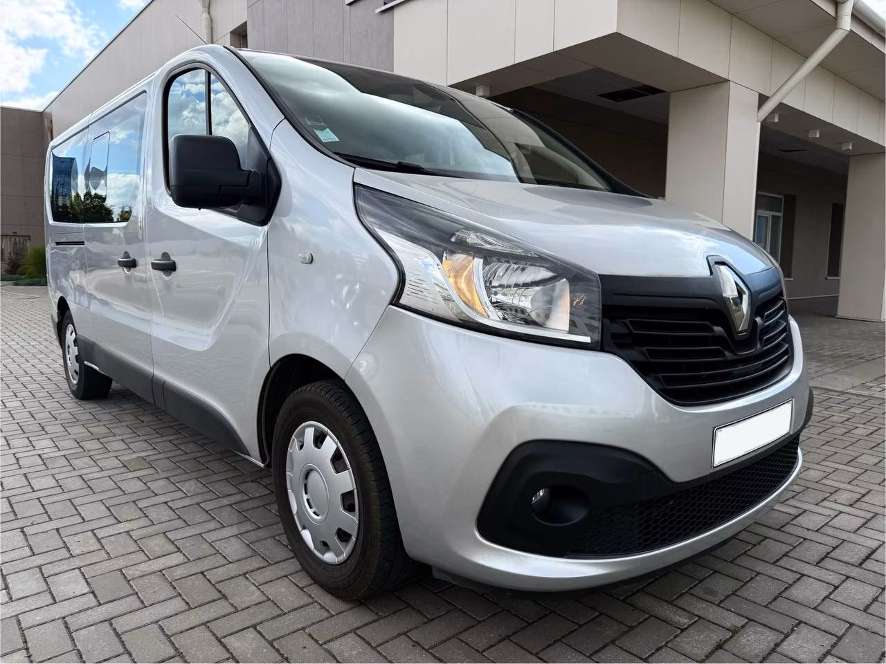 Renault Trafic фото 11
