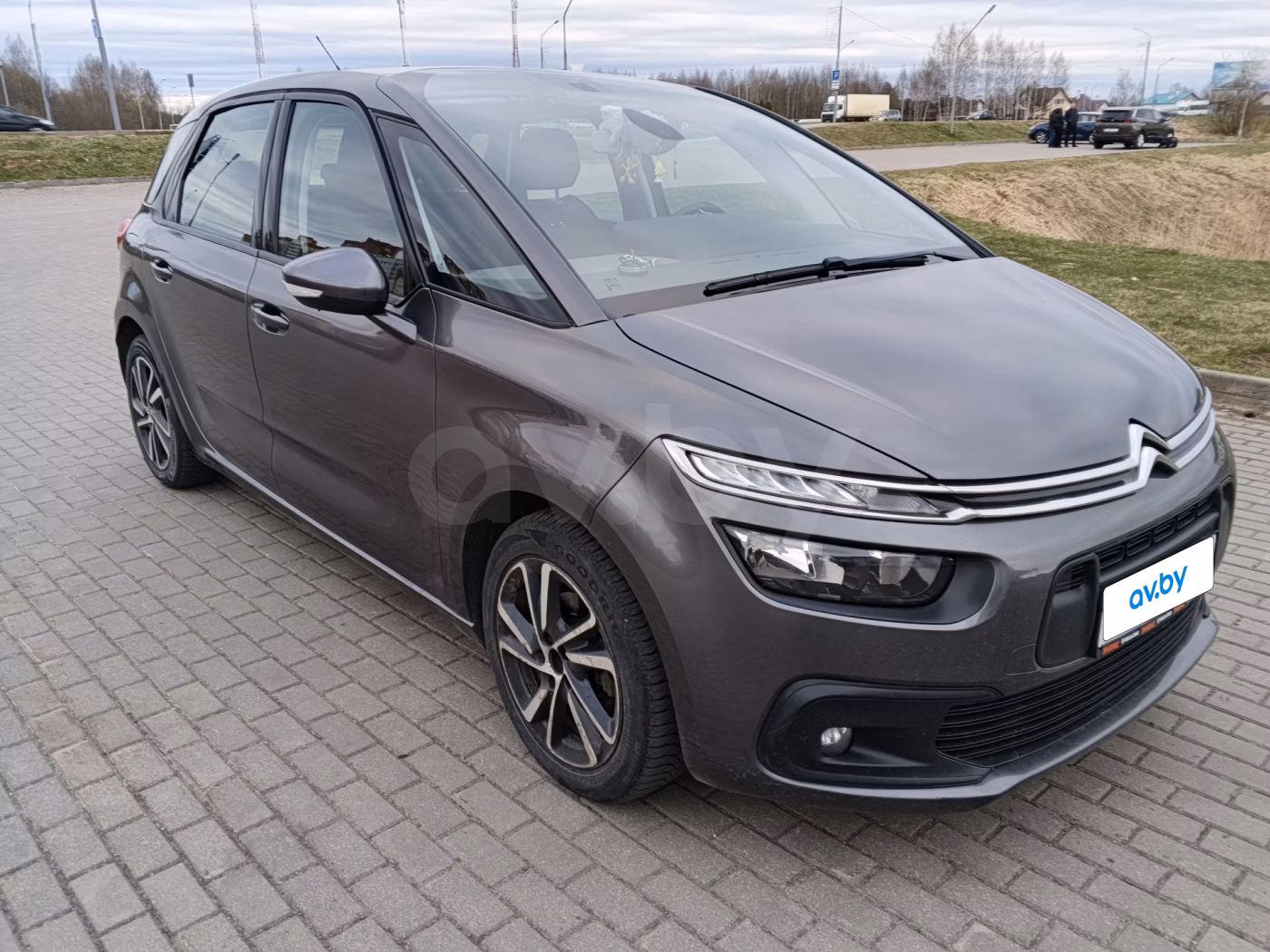 Citroen C4 Spacetourer фото 8