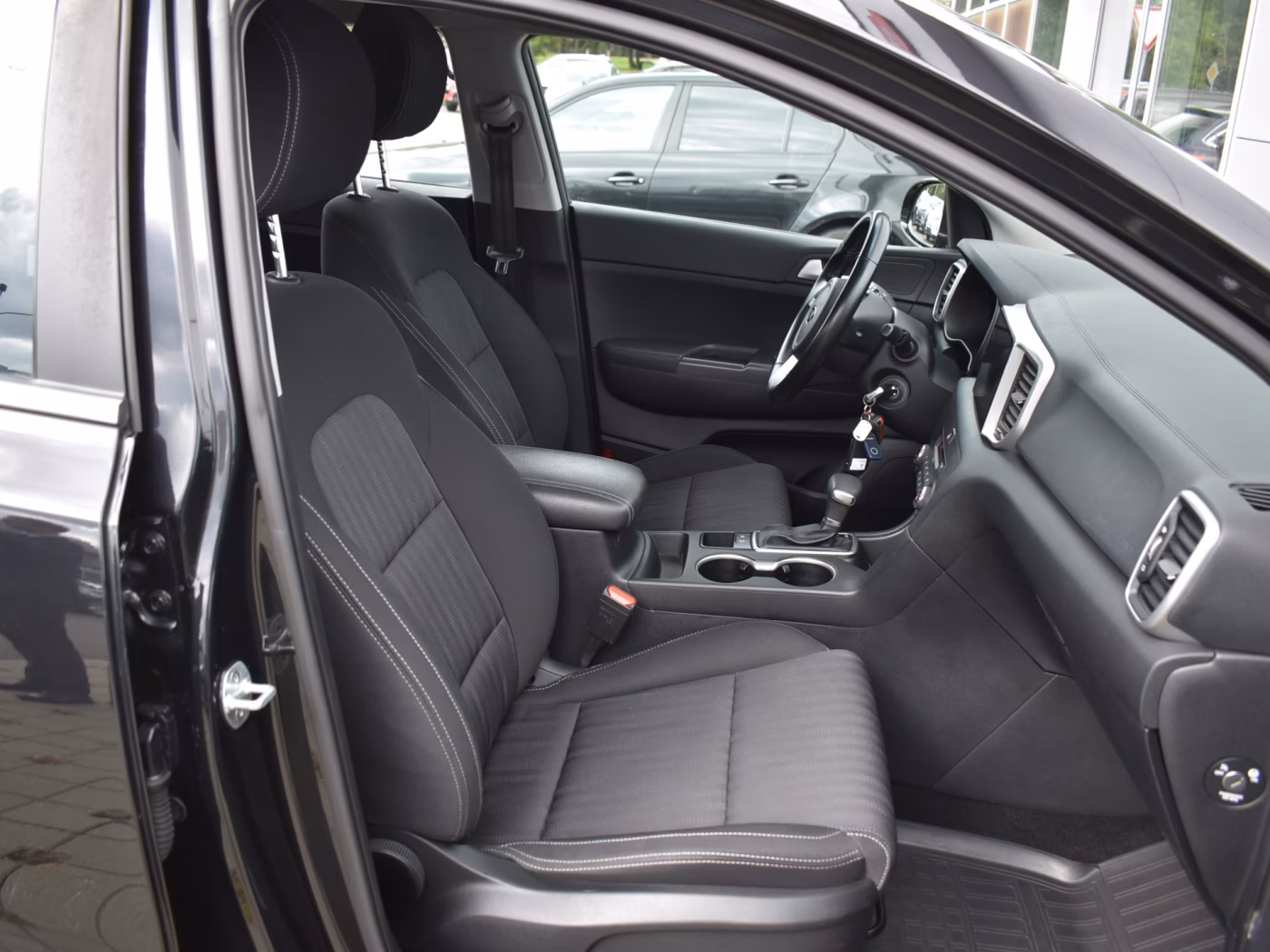 Kia Sportage фото 12