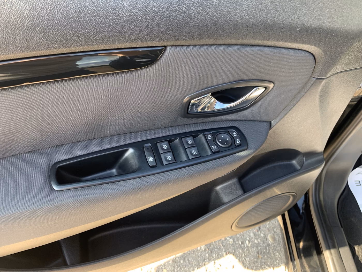 Renault Grand Scenic фото 10