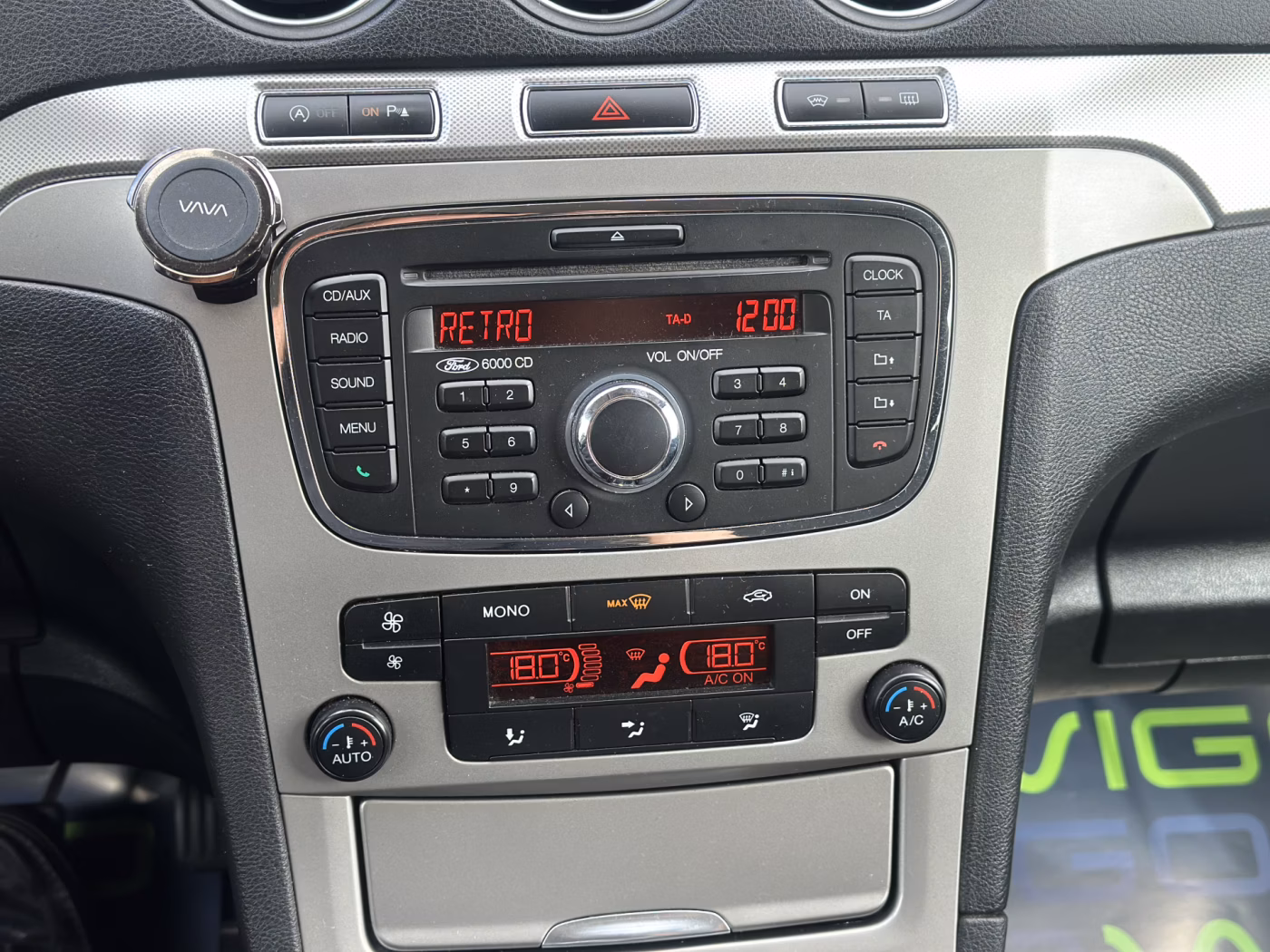 Ford Galaxy фото 15